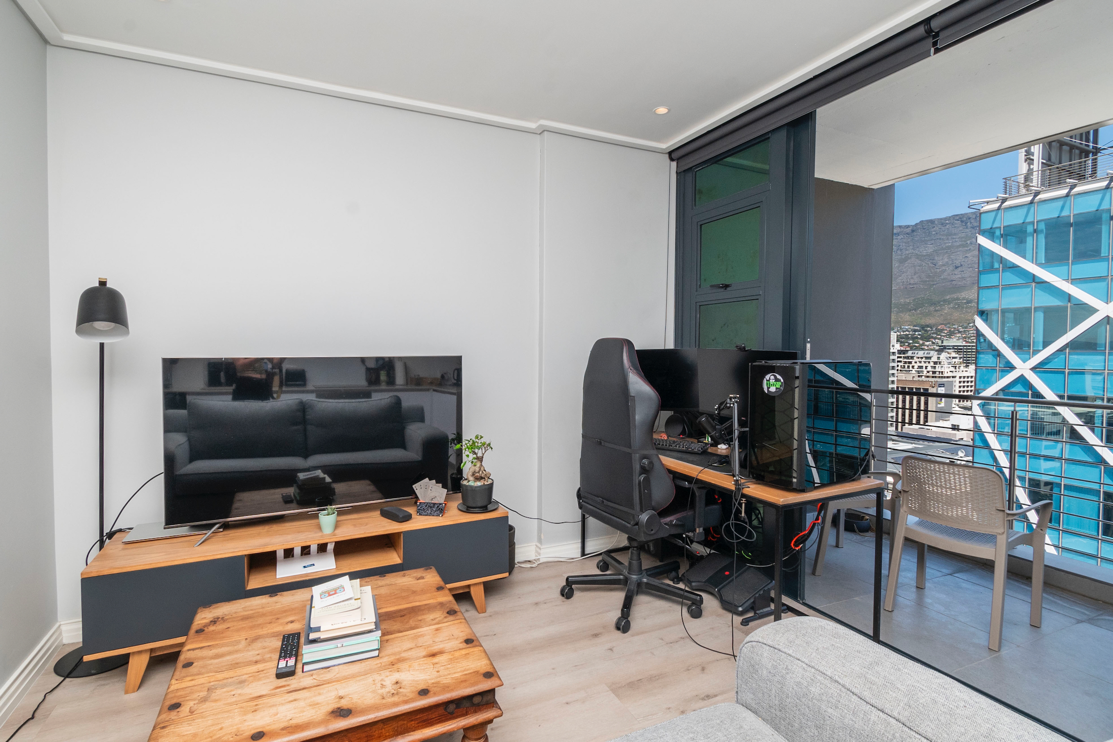 1 Bedroom Property for Sale in Cape Town City Centre Western Cape